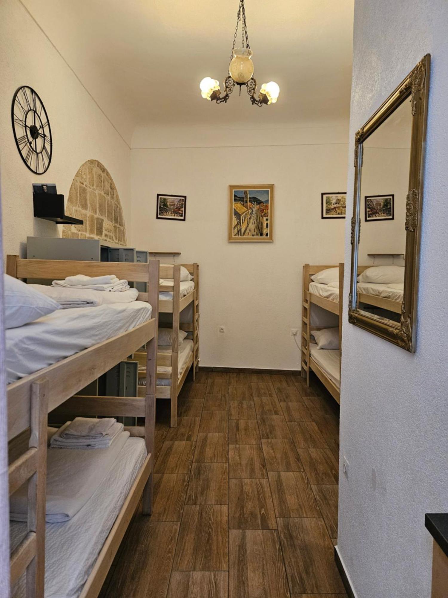 Castello Hostel ดูบรอฟนิก ภายนอก รูปภาพ